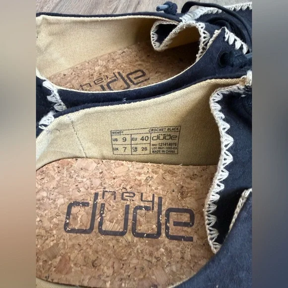 Hey Dude Women’s Black and Tan Crochet Shoes - Picture 5 of 6